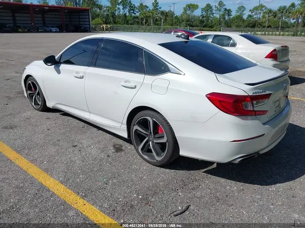 1HGCV1F37MA124368 — 2021 Honda Accord, фото 3 с аукциона IAAI, Подтопление