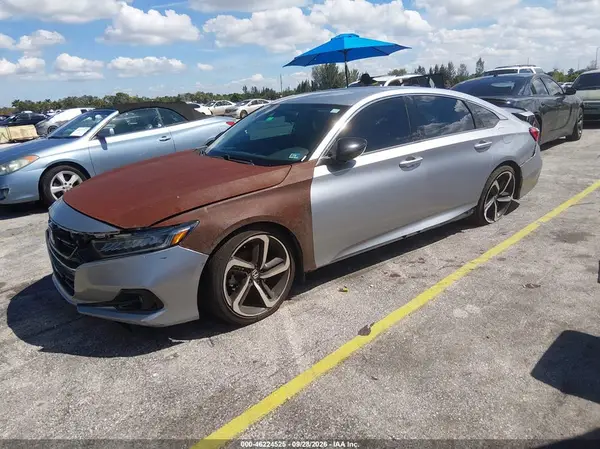 1HGCV1F44MA062632 — 2021 Honda Accord, фото 2 с аукциона IAAI, Правый бок