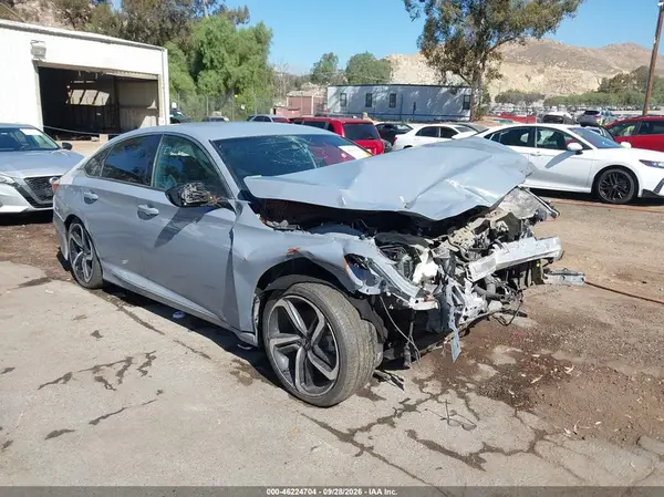 1HGCV1F36NA072488 — 2022 Honda Accord, Биологическая или химическая опасность (Biohazard), фото до ремонта