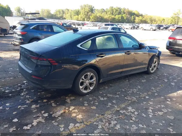 1HGCY1F20PA016760 — 2023 Honda Accord, фото 4 с аукциона IAAI, Передняя часть справа
