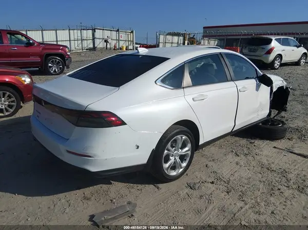 1HGCY1F28RA079320 — 2024 Honda Accord, фото 4 с аукциона IAAI 15.10.2026, Правый бок
