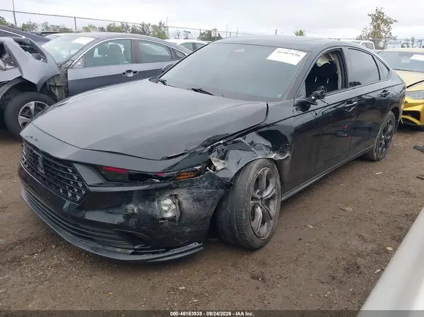 1HGCY1F38RA060467 — 2024 Honda Accord, фото 2 с аукциона IAAI, Передняя часть слева