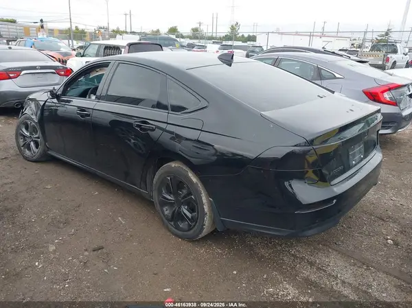 1HGCY1F38RA060467 — 2024 Honda Accord, фото 3 с аукциона IAAI, Передняя часть слева