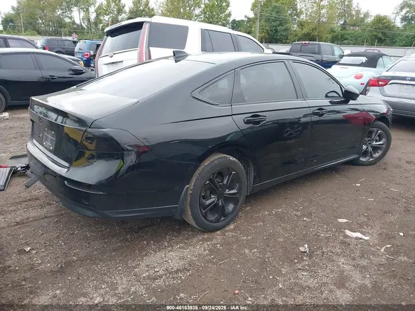1HGCY1F38RA060467 — 2024 Honda Accord, фото 4 с аукциона IAAI, Передняя часть слева