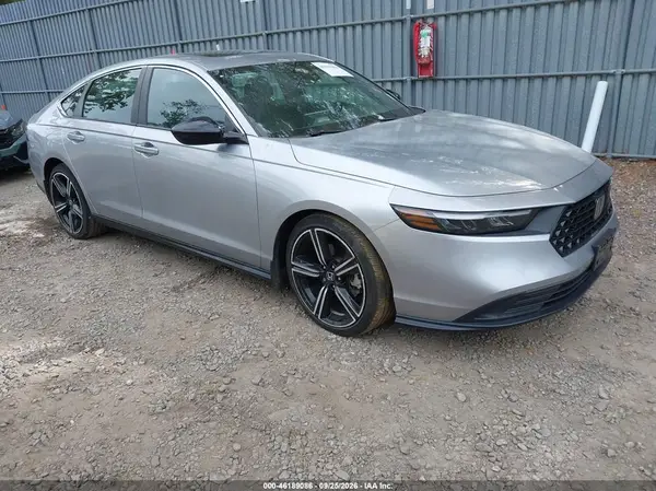 1HGCY2F53RA038769 — 2024 Honda Accord, Передняя часть слева (Left Front), фото до ремонта
