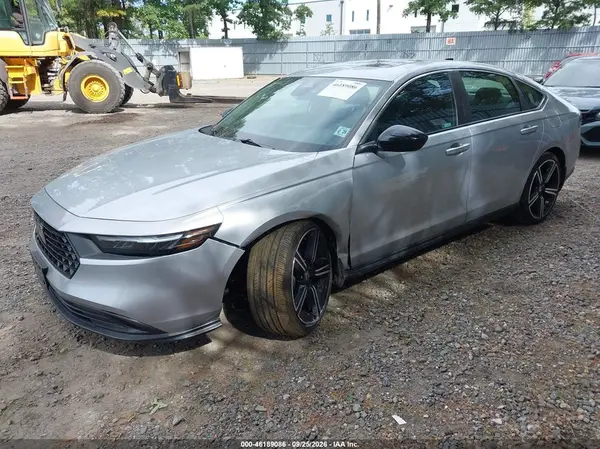 1HGCY2F53RA038769 — 2024 Honda Accord, фото 2 с аукциона IAAI, Передняя часть слева