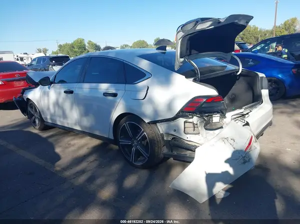 1HGCY2F56RA018239 — 2024 Honda Accord, фото 3 с аукциона IAAI, Передняя часть