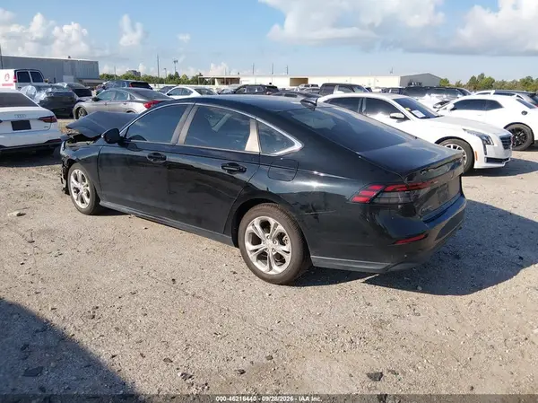 1HGCY1F20RA052810 — 2024 Honda Accord, фото 3 с аукциона IAAI, Передняя часть