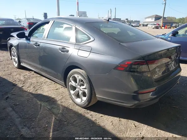 1HGCY1F23RA074896 — 2024 Honda Accord, фото 3 с аукциона IAAI, Передняя часть