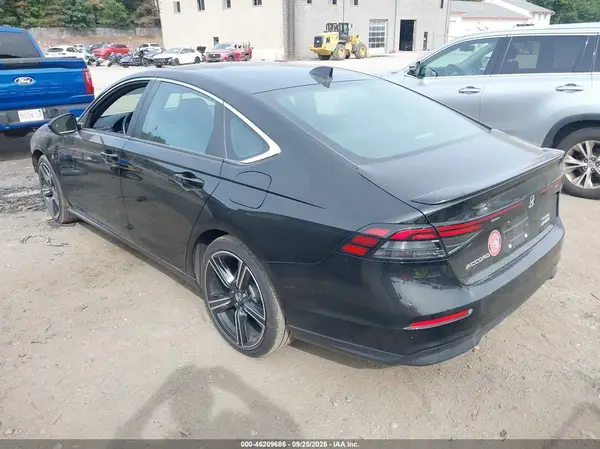 1HGCY2F51SA092223 — 2025 Honda Accord, фото 3 с аукциона IAAI, Передняя часть