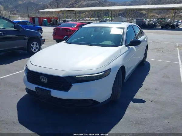 1HGCY1F41SA068988 — 2025 Honda Accord, фото 2 с аукциона IAAI, Передняя часть справа