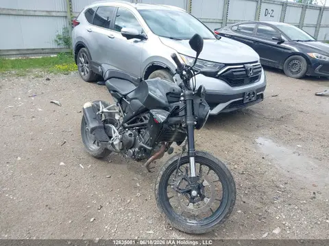 MLHNC5564P5400015 — 2023 Honda CB300 Ra, Угон (Theft), фото до ремонта