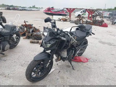 2025 Honda Cb750 A VIN JH2RH2402SK001462 фото 2