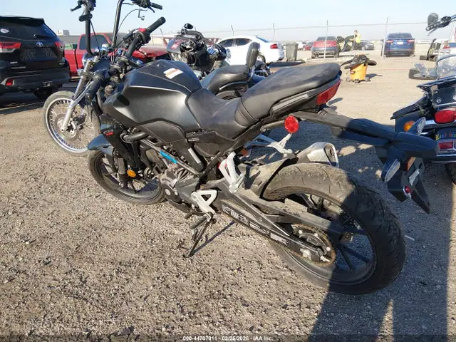 MLHNC5555P5300030 — 2023 Honda CBF300 NA, фото 3 с аукциона IAAI 29.09.2026, Угон