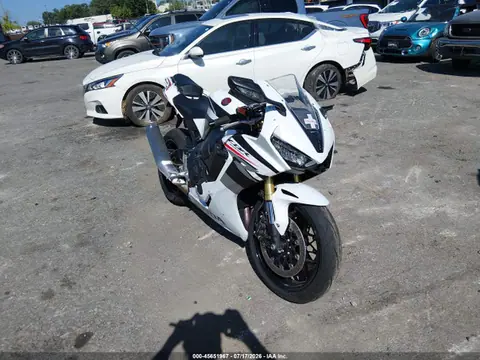 2026 Honda CBR1000 RR VIN JH2SC7715TK900819 фото 1