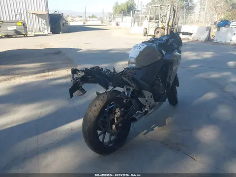 2015 Honda Cbr500 R VIN MLHPC4468F5200547 фото 4