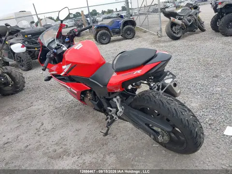 2017 Honda Cbr500 R VIN MLHPC4441H5400042 фото 3