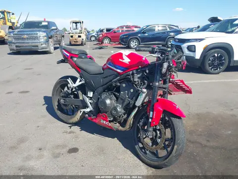 MLHPC7059S5100594 — 2025 Honda CBR500 Ra, Левый бок (Left Side), фото до ремонта