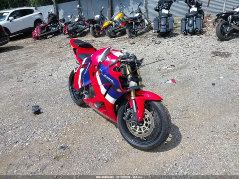 JH2PC40J1PK900188 — 2023 Honda CBR600 Rr, Передняя часть (Front End), фото до ремонта