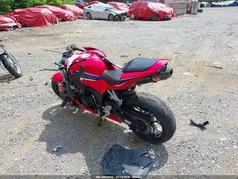 2023 Honda Cbr600 Rr VIN JH2PC40J1PK900188 фото 3