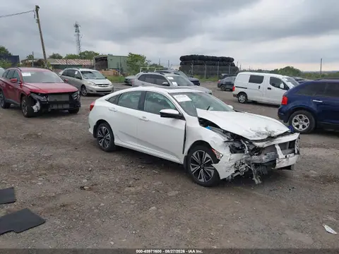 19XFC1F72HE206810 — 2017 Honda Civic EX-L, Передняя часть (Front End), фото до ремонта