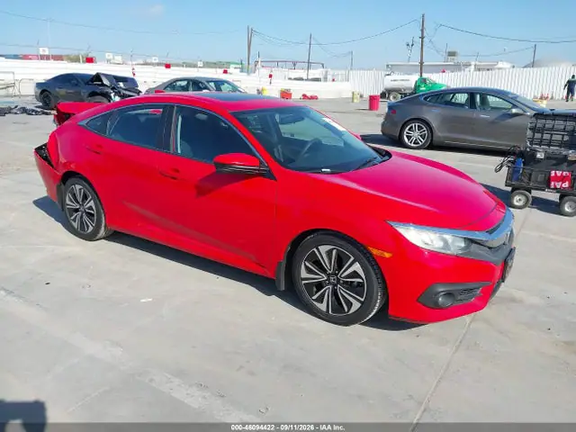 2HGFC1F30GH632805 — 2016 Honda Civic EX-T, Задняя часть (Rear), фото до ремонта
