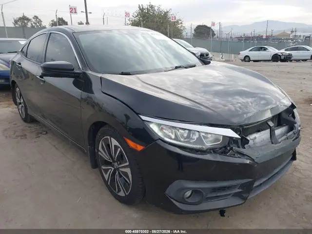 2HGFC1F3XHH646230 — 2017 Honda Civic EX-T, Передняя часть (Front End), фото до ремонта