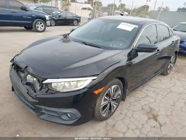 2HGFC1F3XHH646230 — 2017 Honda Civic EX-T, фото 2 с аукциона IAAI 14.10.2026, Передняя часть