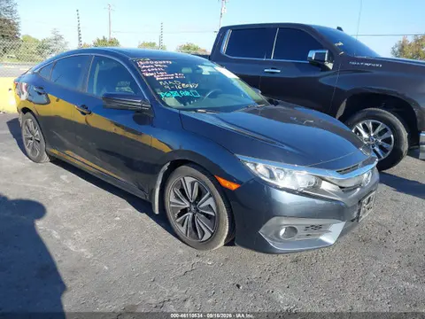 JHMFC1F36JX002528 — 2018 Honda Civic EX-T, Задняя часть (Rear), фото до ремонта