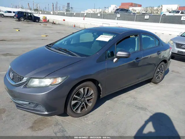 2HGFB2F81FH564954 — 2015 Honda Civic EX, фото 2 с аукциона IAAI 14.10.2026, Естественный износ