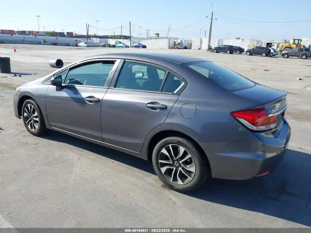2HGFB2F81FH564954 — 2015 Honda Civic EX, фото 3 с аукциона IAAI 14.10.2026, Естественный износ
