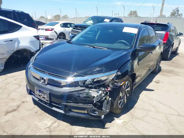 2HGFC2F73HH514905 — 2017 Honda Civic EX, фото 2 с аукциона IAAI 30.09.2026, Передняя часть