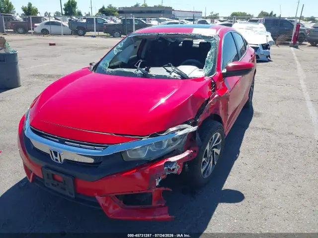 2HGFC2F77HH557806 — 2017 Honda Civic EX, фото 2 с аукциона IAAI 14.10.2026, Передняя часть слева