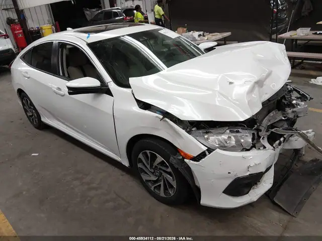 19XFC2F80HE015935 — 2017 Honda Civic EX, Передняя часть (Front End), фото до ремонта