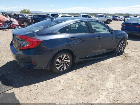 2018 Honda CIVIC EX VIN 19XFC2F78JE013802 фото 4