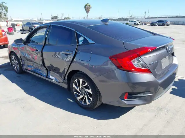 2HGFC2F70JH529593 — 2018 Honda Civic EX, фото 3 с аукциона IAAI 14.10.2026, Левый бок