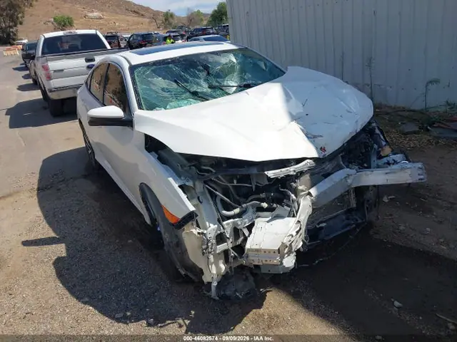 2HGFC2F72JH542037 — 2018 Honda Civic EX, Передняя часть (Front End), фото до ремонта