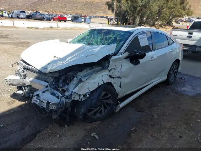 2HGFC2F72JH542037 — 2018 Honda Civic EX, фото 2 с аукциона IAAI 13.10.2026, Передняя часть