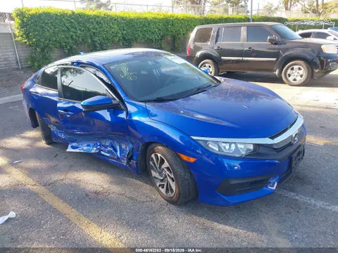 2HGFC2F72JH547240 — 2018 Honda Civic EX, Правый бок (Right Side), фото до ремонта