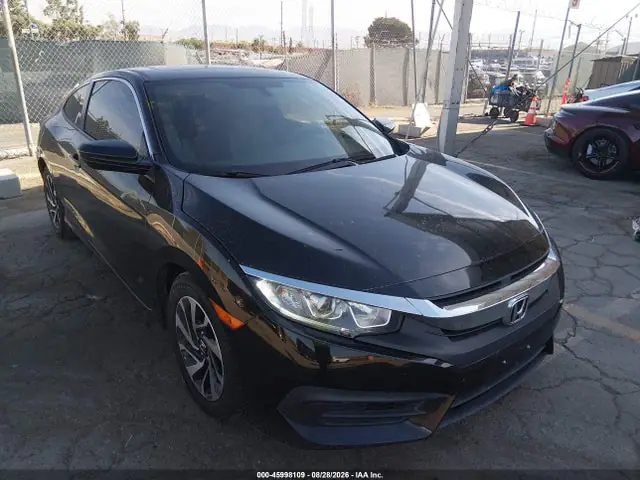 2HGFC4B06JH308973 Honda Civic LX-P 2018 — повреждение Задняя часть слева, фото до ремонта