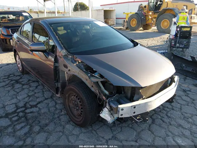 19XFB2F56EE228327 — 2014 Honda Civic LX, Передняя часть справа (Right Front), фото до ремонта