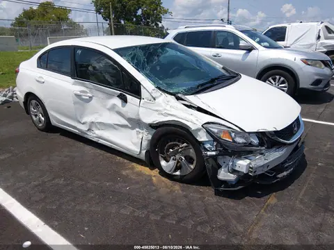 19XFB2F50FE121887 — 2015 Honda Civic LX, Передняя часть справа (Right Front), фото до ремонта