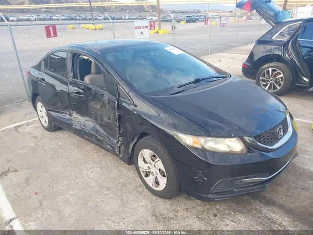 19XFB2F5XFE248078 — 2015 Honda Civic LX, Правый бок (Right Side), фото до ремонта