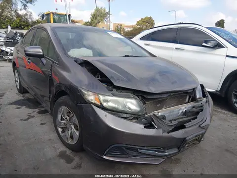 19XFB2F54FE227601 — 2015 Honda Civic LX, Передняя часть (Front End), фото до ремонта
