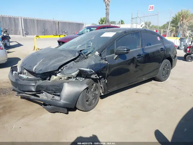 19XFB2F54FE269251 — 2015 Honda Civic LX, фото 2 с аукциона IAAI 14.10.2026, Передняя часть слева