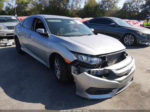 19XFC2F58GE089768 — 2016 Honda Civic LX, Естественный износ (Normal Wear & Tear), фото до ремонта
