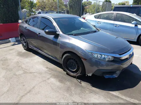 2HGFC2F58HH565928 — 2017 Honda Civic LX, Передняя часть справа (Right Front), фото до ремонта