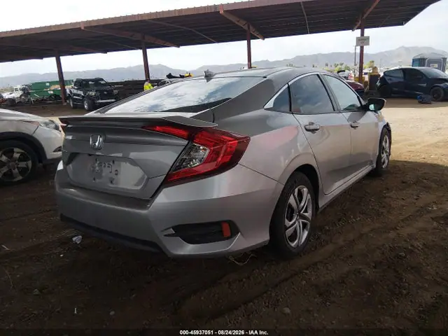 2HGFC2F52HH539146 — 2017 Honda Civic LX, фото 4 с аукциона IAAI 13.10.2026, Передняя часть справа