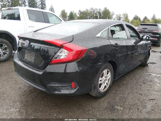 2HGFC2F58HH554265 — 2017 Honda Civic LX, фото 4 с аукциона IAAI 14.10.2026, Передняя часть