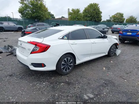 2017 Honda Civic Lx VIN 2HGFC2F57HH528076 фото 4